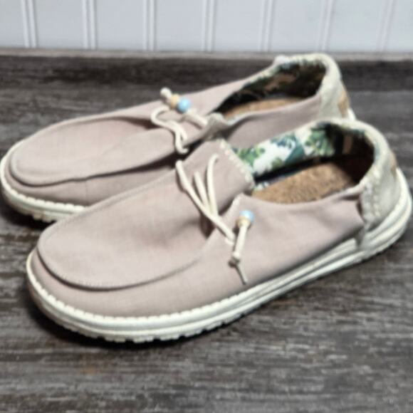 Hey Dude Women's Natural Wendy Canvas Comfort Slip on Sneaker Size 9 - Picture 3 of 6